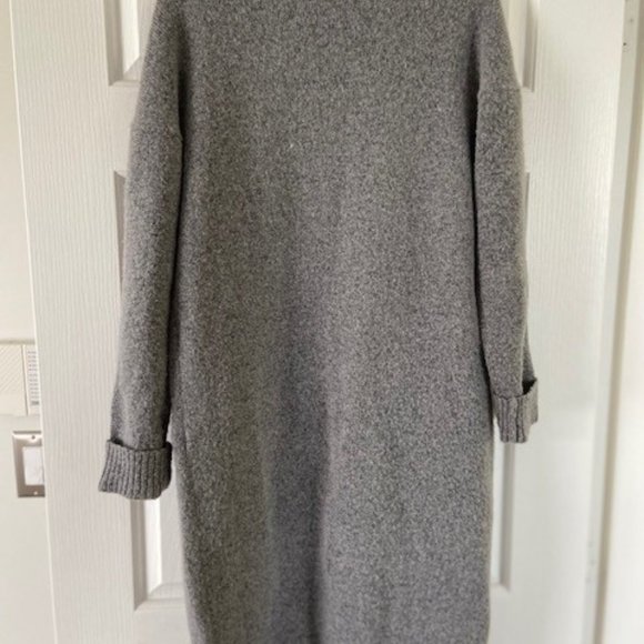 Cardigan - Picture 2 of 3